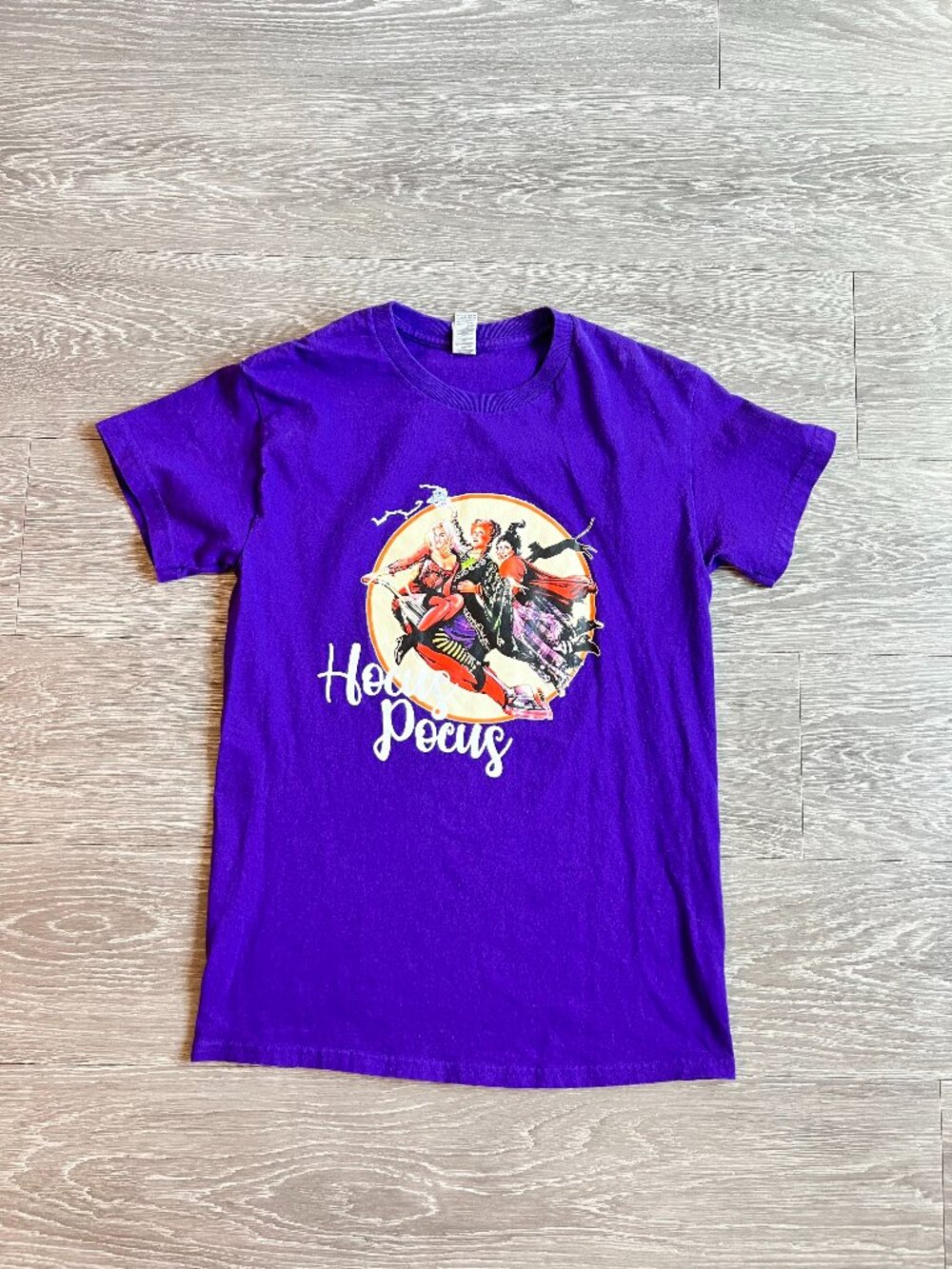 Hocus Pocus T-shirt, purple, small